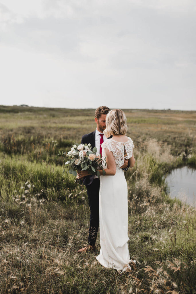 prairie views for this stunning couple! https://www.thegathered.ca