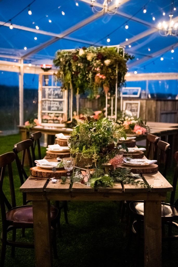 eco friendly wedding decor, a wedding that creates less waste is a perfect wedding theme